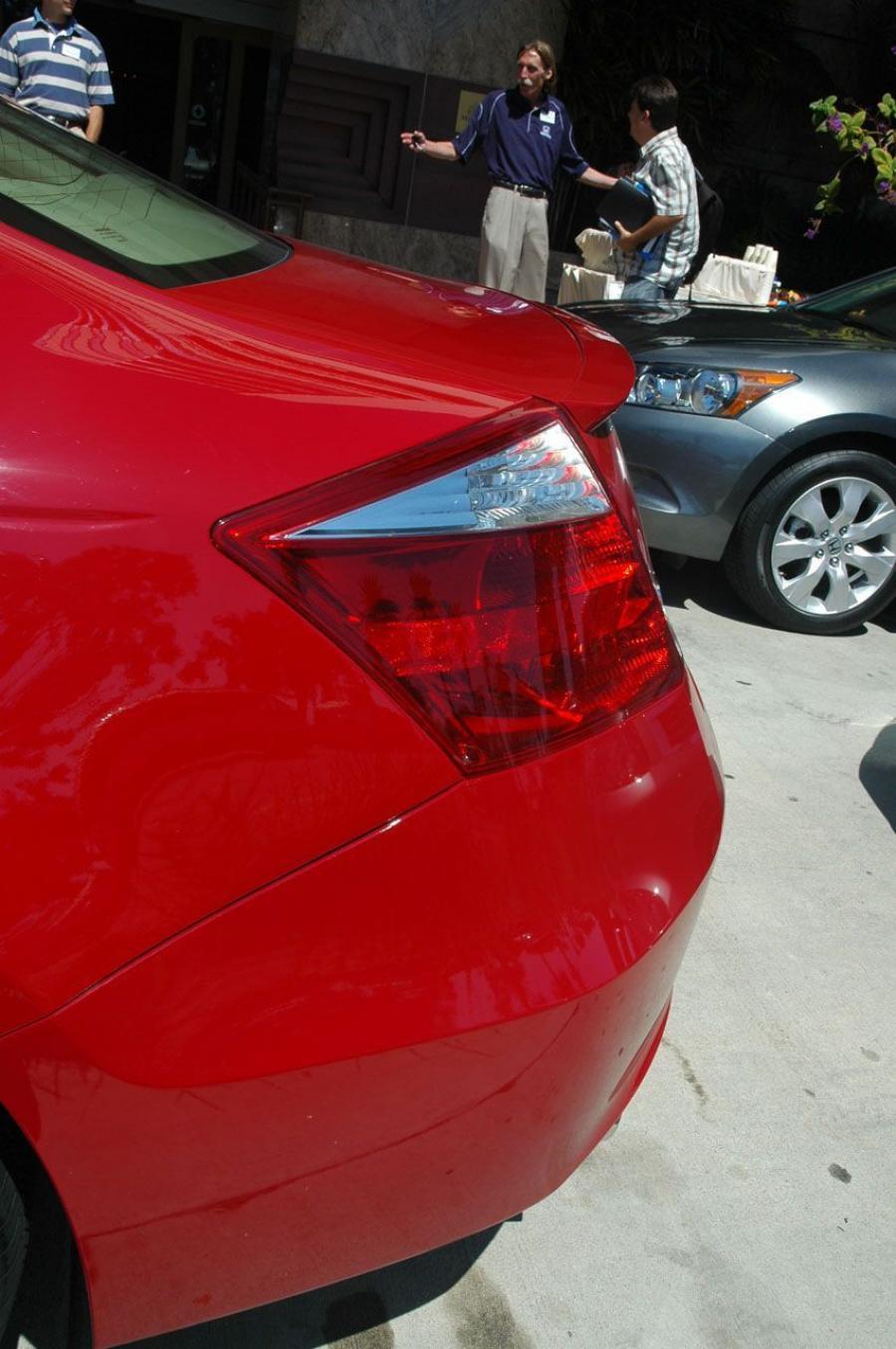  Honda Accord 2008 года  (фото 27 из 86)